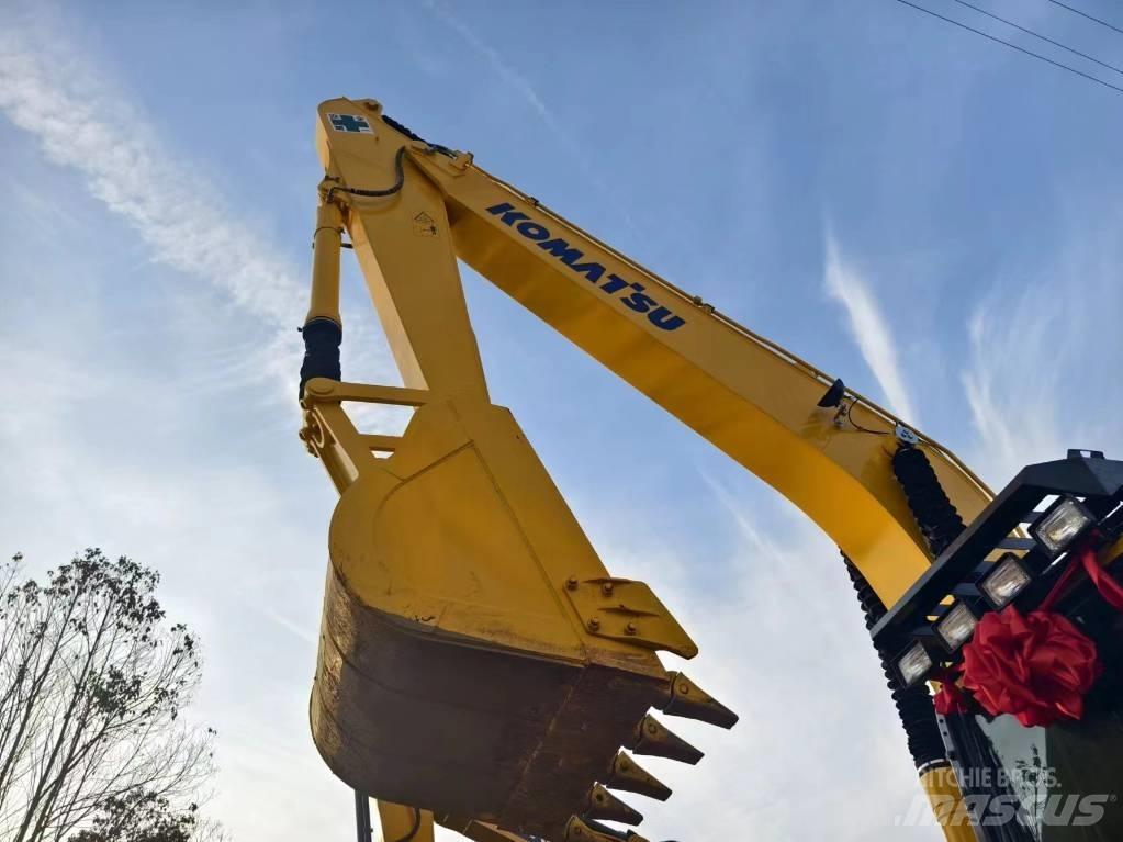 Komatsu PC240-8 Vidēja lieluma ekskavatori 7 t - 12 t