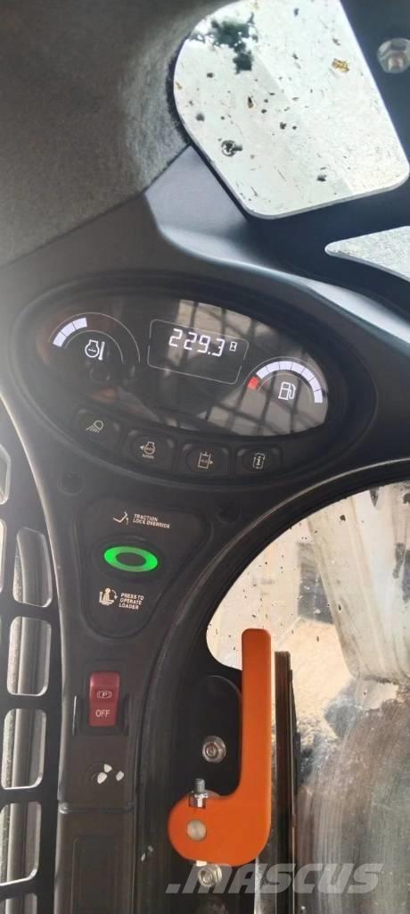 Bobcat S 510 Lietoti riteņu kompaktiekrāvēji