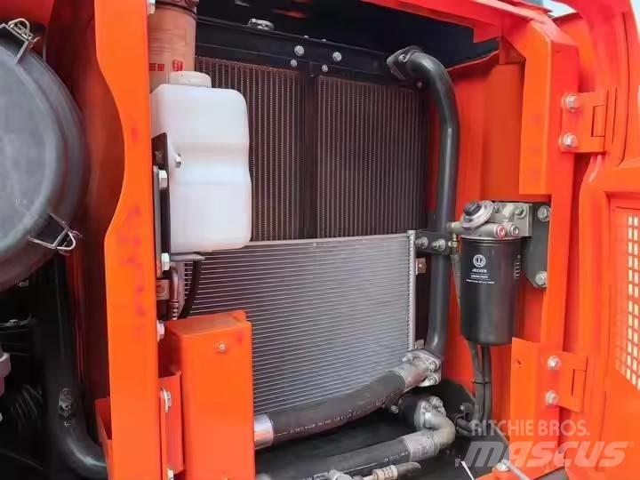 Doosan DX150 Kāpurķēžu ekskavatori
