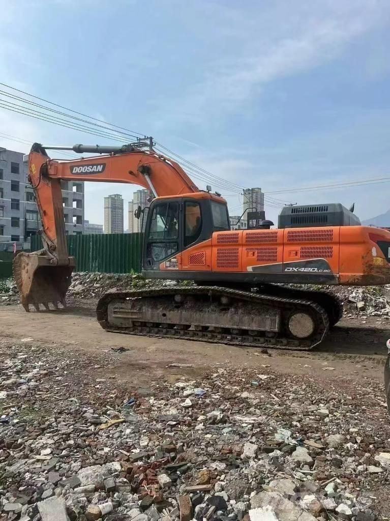 Doosan DX420LC Kāpurķēžu ekskavatori