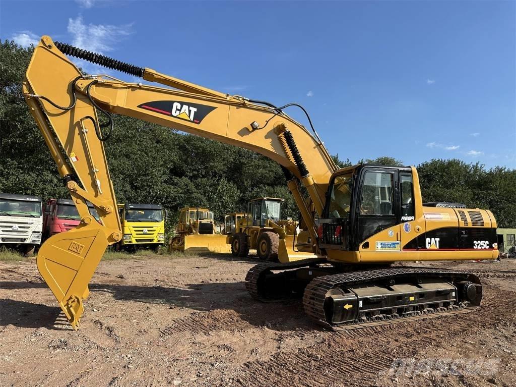 CAT 325C Kāpurķēžu ekskavatori