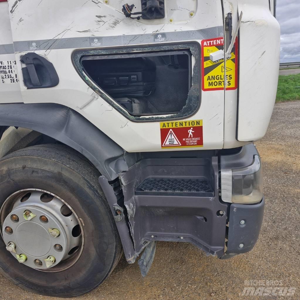 Renault D Wide 380 Treileri ar āķi