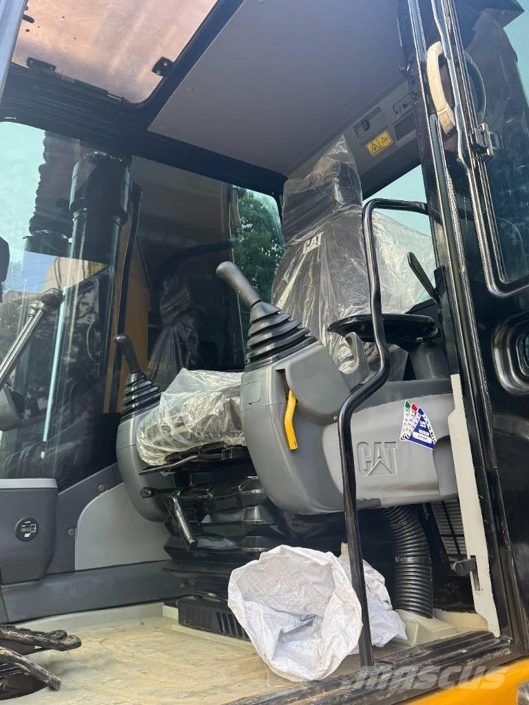CAT 325D Kāpurķēžu ekskavatori