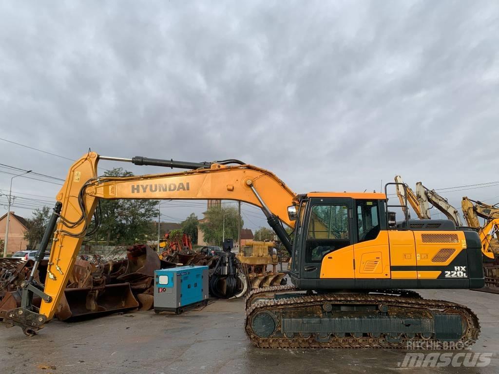 Hyundai HX 220 L Kāpurķēžu ekskavatori