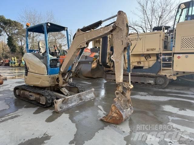 Bobcat E 27 Mini ekskavatori < 7 t