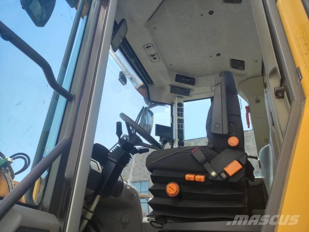 Volvo L 60 F Iekrāvēji uz riteņiem