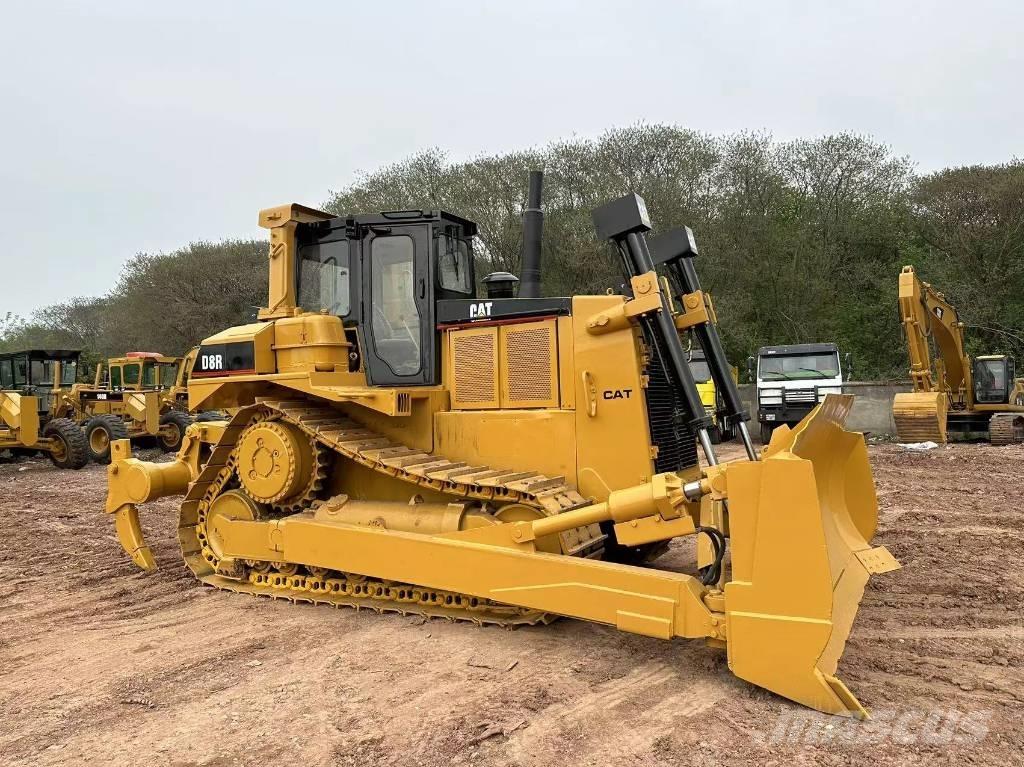 CAT D 8 R Kāpurķēžu buldozeri