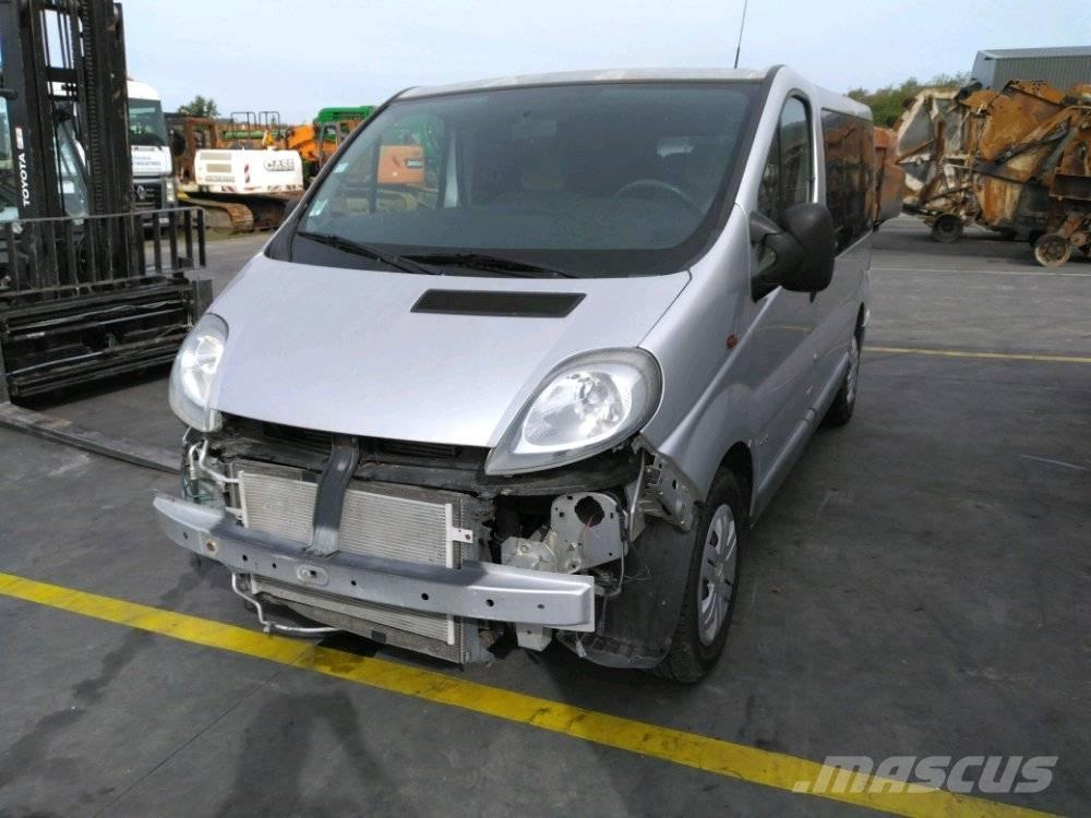 Opel Vivaro 1 Mikroautobusi
