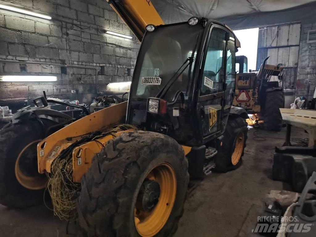 JCB 536-70 parts Teleskopiskie manipulatori