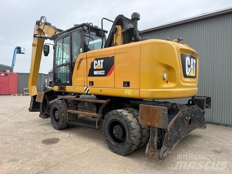 CAT MH 3022 Industriālie iekrāvēji