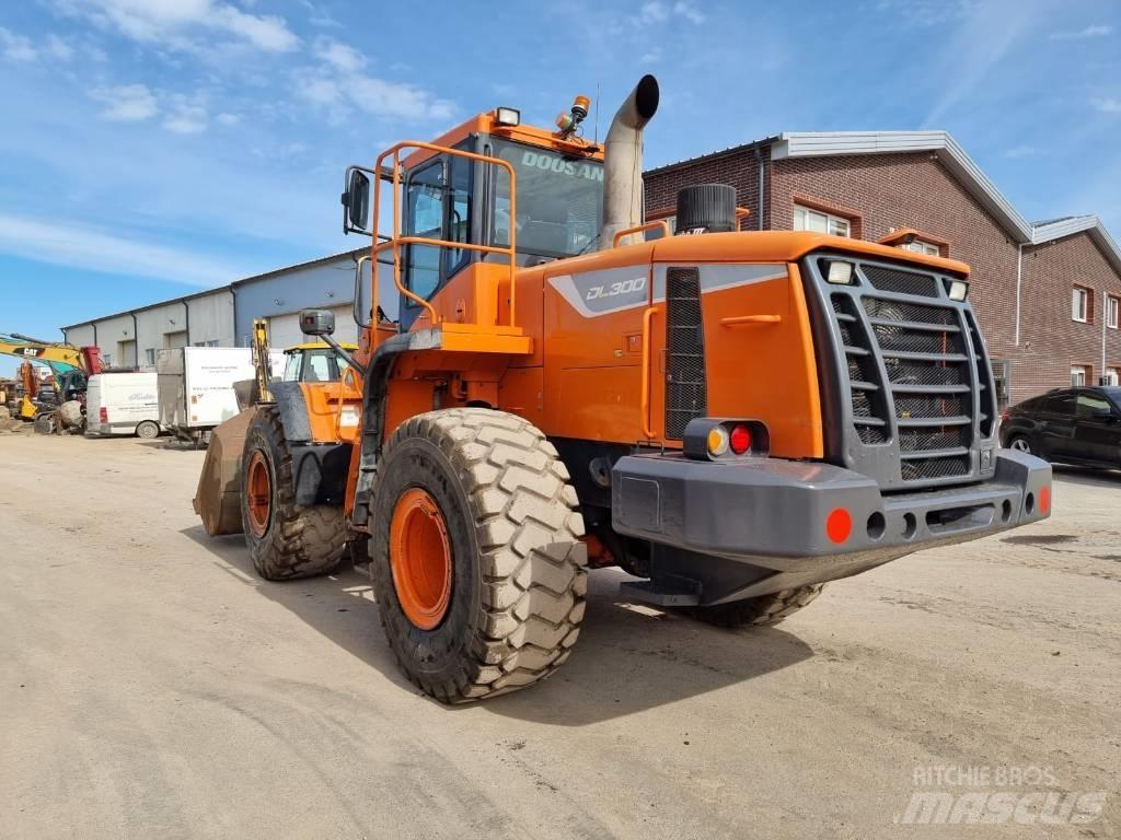 Doosan DL 300-5 Iekrāvēji uz riteņiem