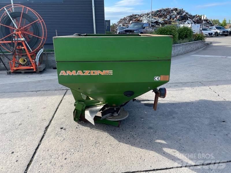 Amazone ZA-M Max Minerālmēslu izkliedētāji