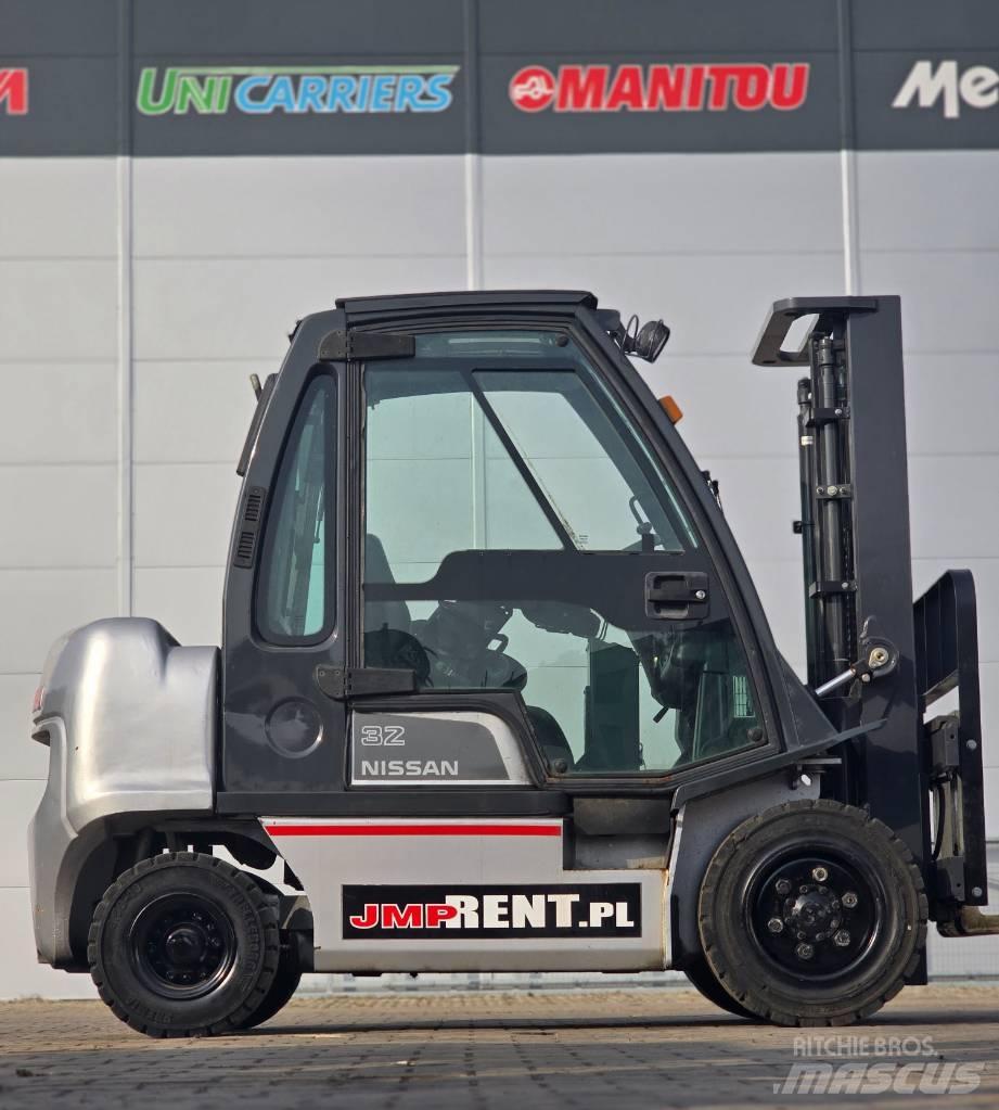 Nissan FGD02 A 32 Q LPG tehnika