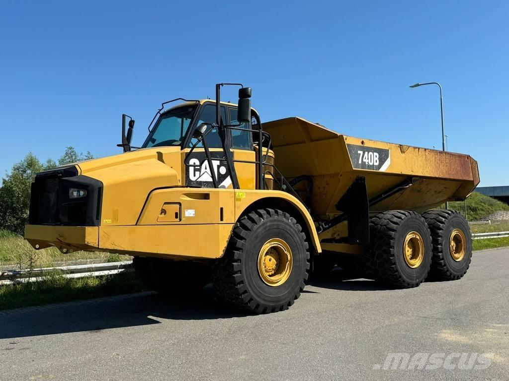 CAT 740B Artikulētie pašizgāzēji
