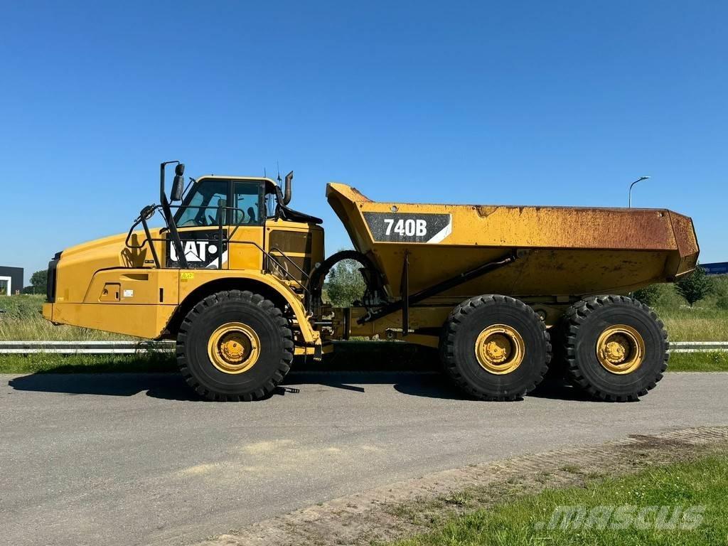 CAT 740B Artikulētie pašizgāzēji