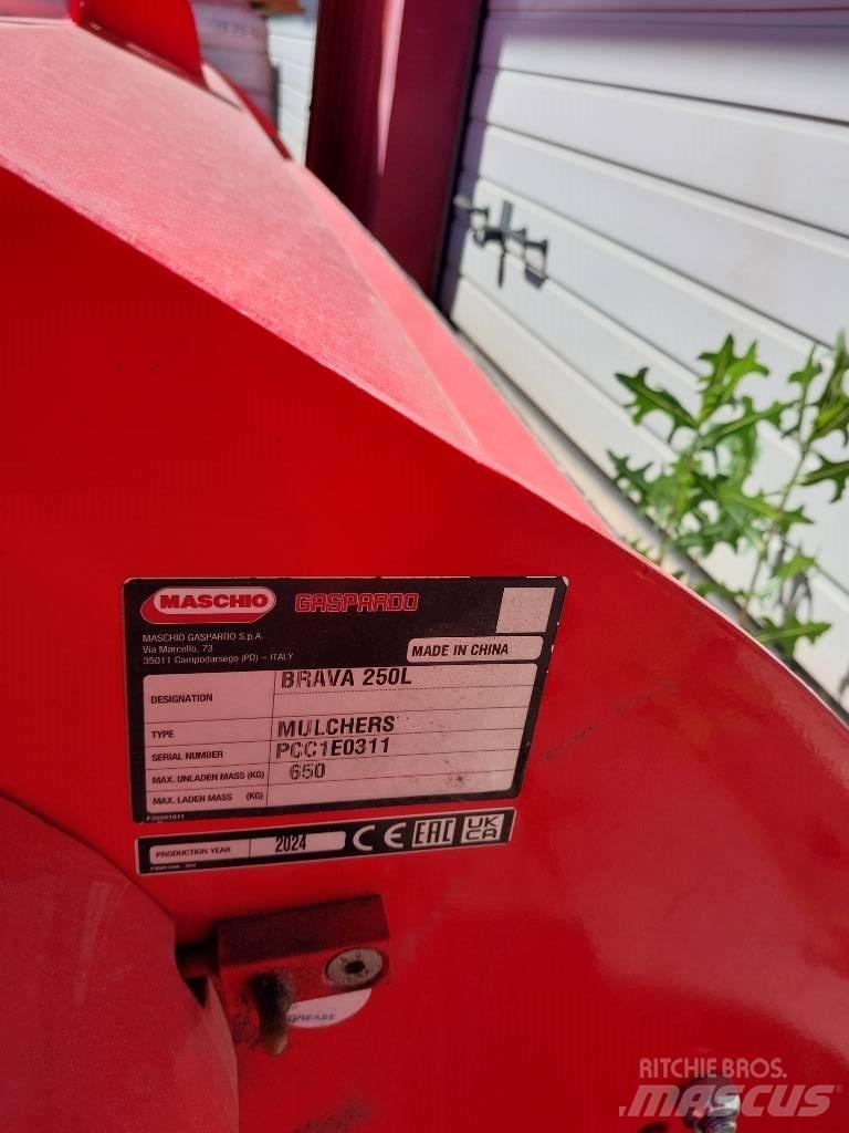 Maschio Brava 250 L Pļaujmašīnas/pašgājēji