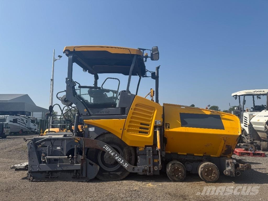 Vögele Super 1803-3i Asfalta klājēji