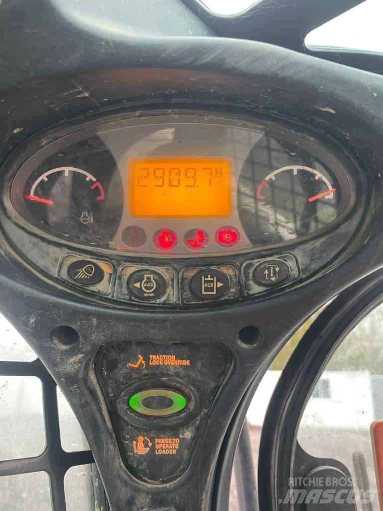 Bobcat T 650 Lietoti riteņu kompaktiekrāvēji