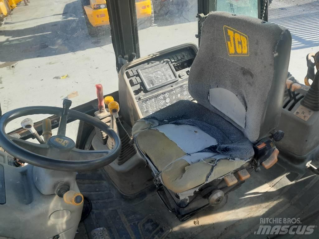 JCB 3 CX Ekskavatori-iekrāvēji