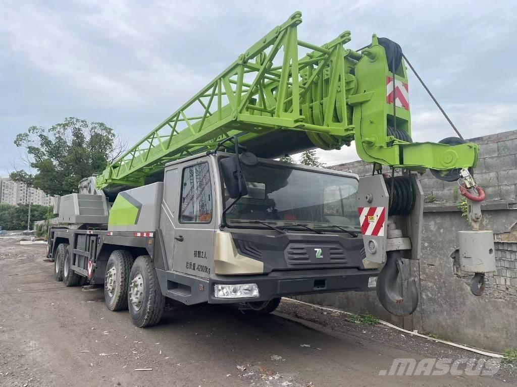 Zoomlion ZTC500 Visurgājēji celtņi