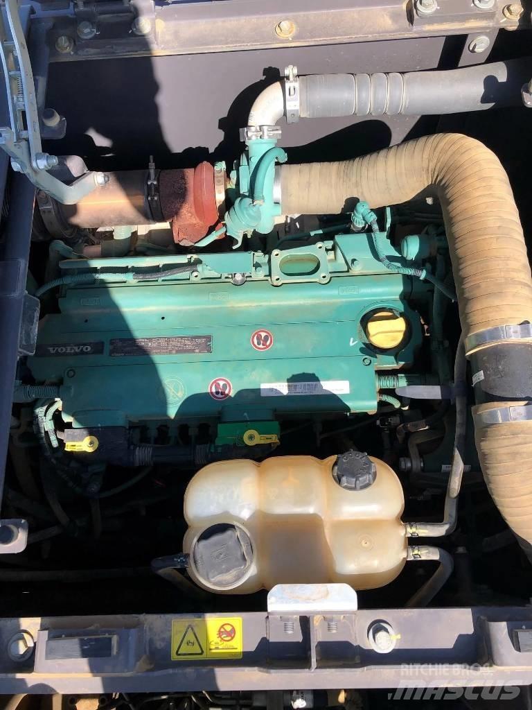 Volvo EC220EL Kāpurķēžu ekskavatori