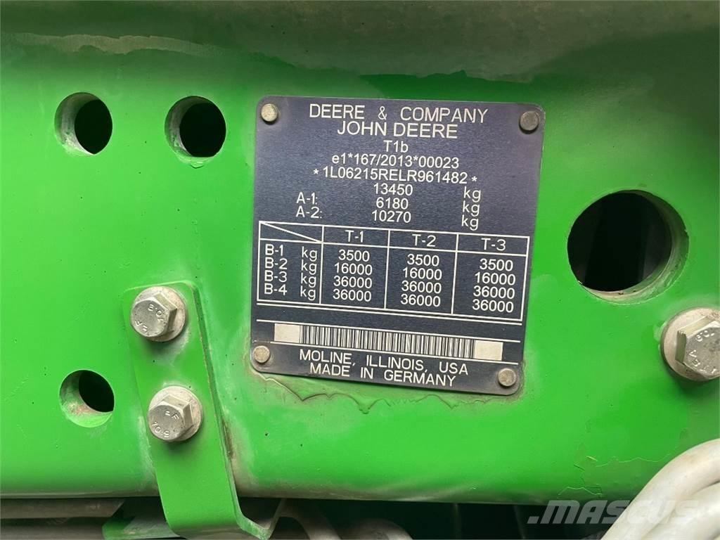 John Deere 6215R Traktori