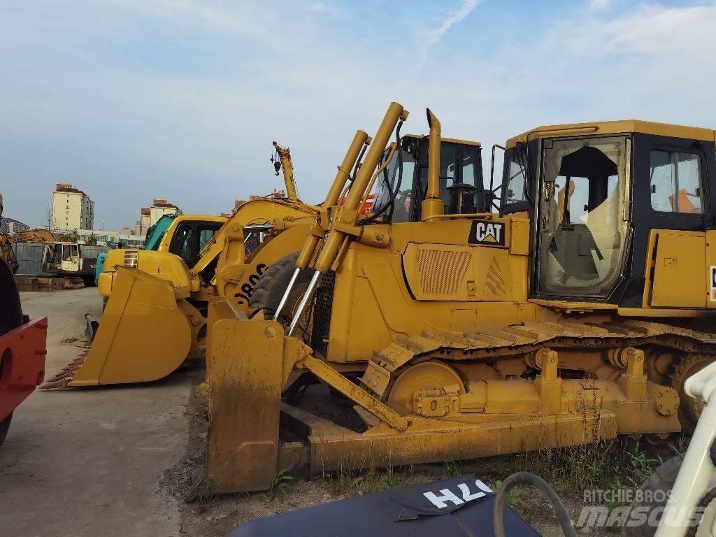 CAT D 6 G Kāpurķēžu buldozeri