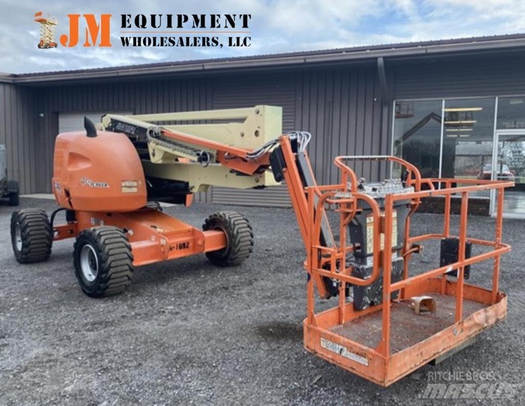 JLG 450 AJ Strēles pacēlāji
