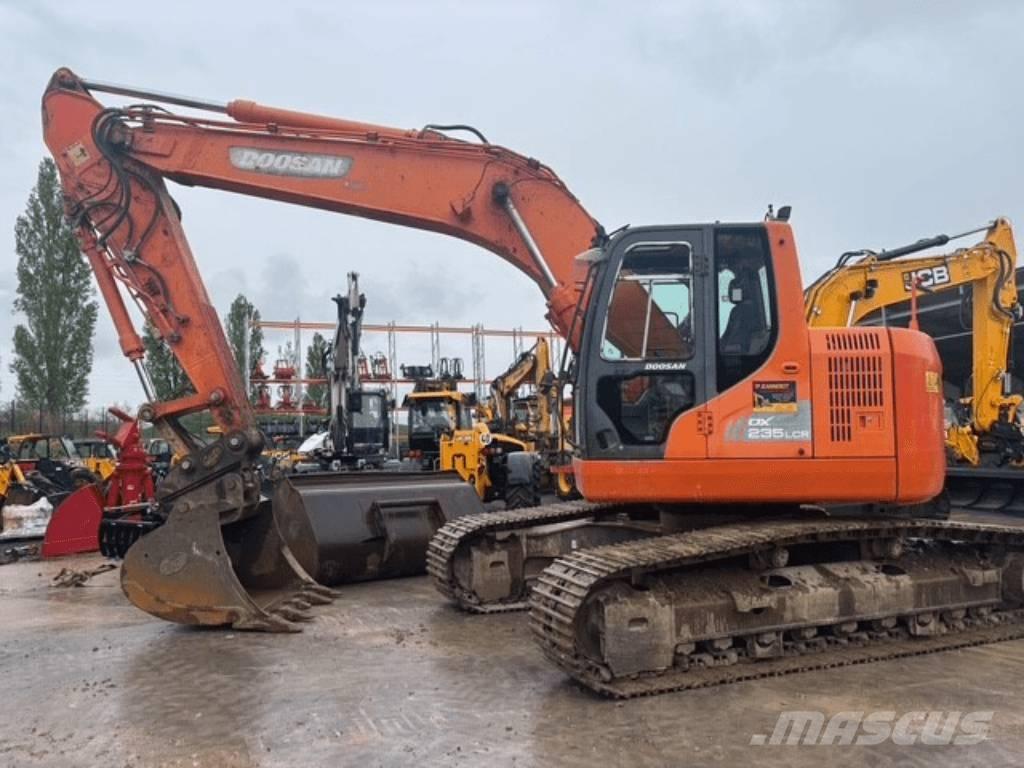 Doosan 235 LCR Kāpurķēžu ekskavatori