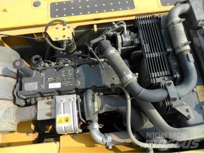 Komatsu pc200-8 Kāpurķēžu ekskavatori