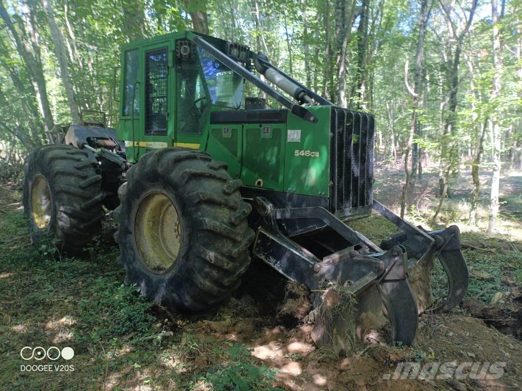 John Deere 548 G III Šķeldotāji