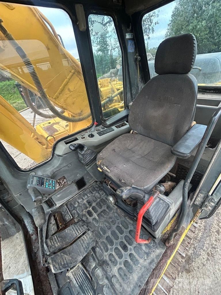 Komatsu PC 210-6K Kāpurķēžu ekskavatori