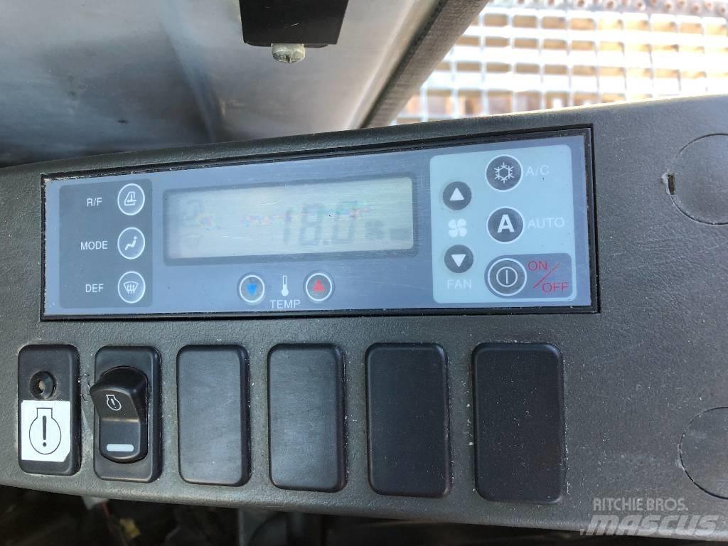 Kobelco E 305 Kāpurķēžu ekskavatori