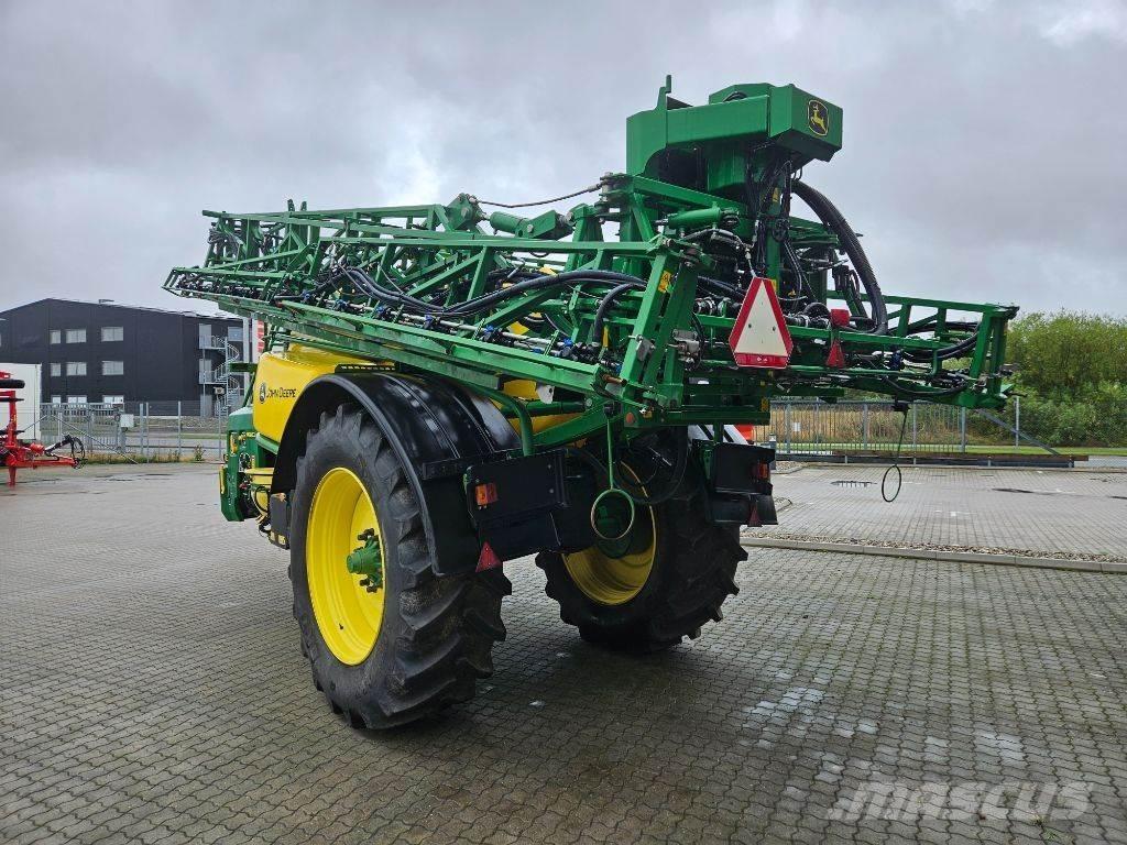 John Deere M692i Piekabināmie smidzinātāji(miglotāji)