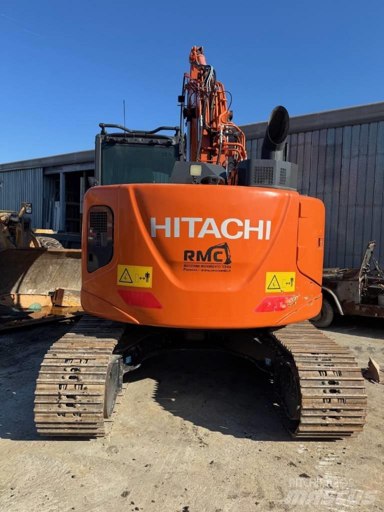 Hitachi ZX 135 US-6 Kāpurķēžu ekskavatori