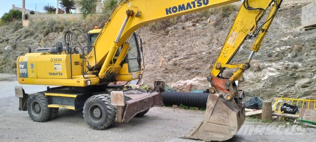 Komatsu PW 200-7 Ekskavatori uz riteņiem