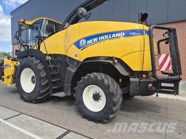 New Holland FR700 Lopbarības novācēji