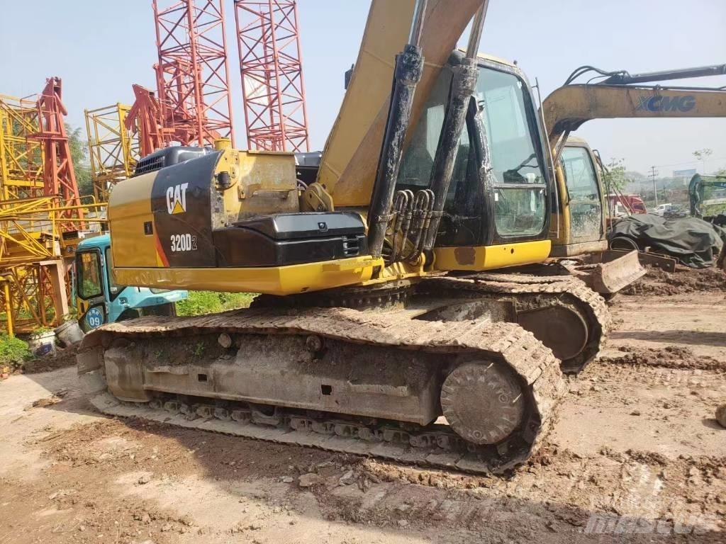 CAT 320 D Kāpurķēžu ekskavatori
