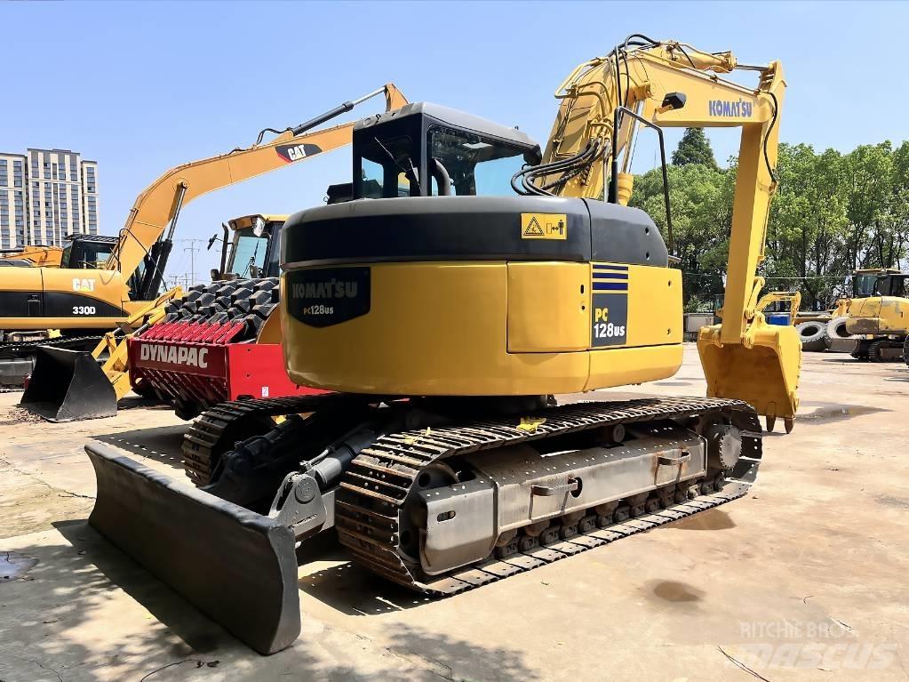 Komatsu PC 128 Kāpurķēžu ekskavatori