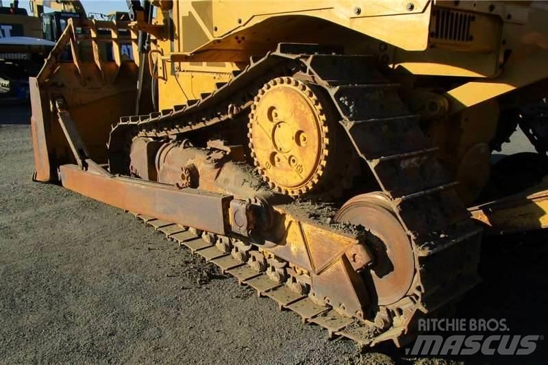 CAT D6R2 Kāpurķēžu buldozeri