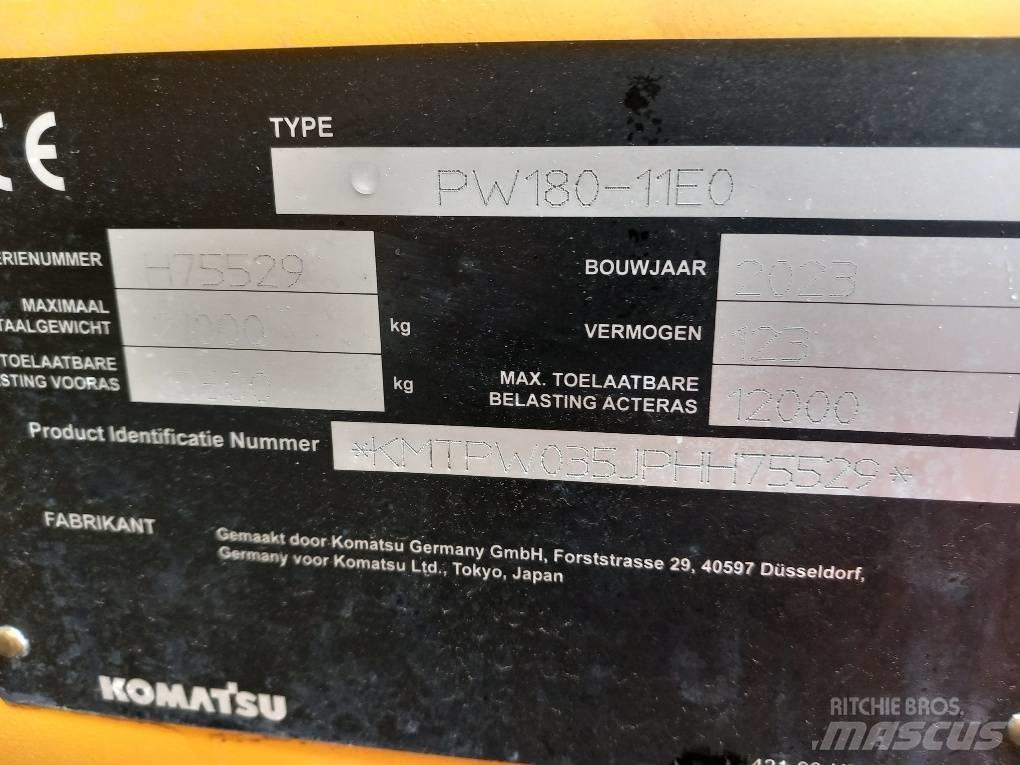 Komatsu PW180-11E0 Ekskavatori uz riteņiem
