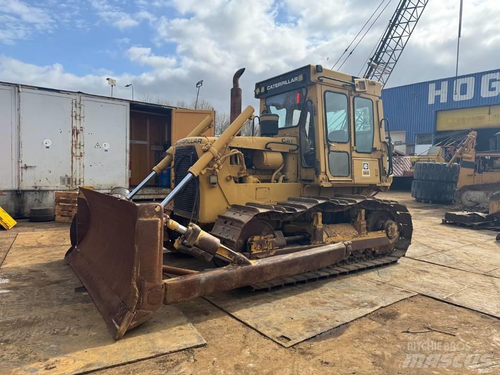 CAT D 6 D Kāpurķēžu buldozeri