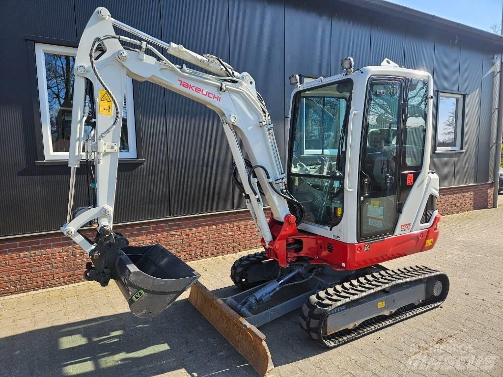 Takeuchi TB 225 Mini ekskavatori < 7 t