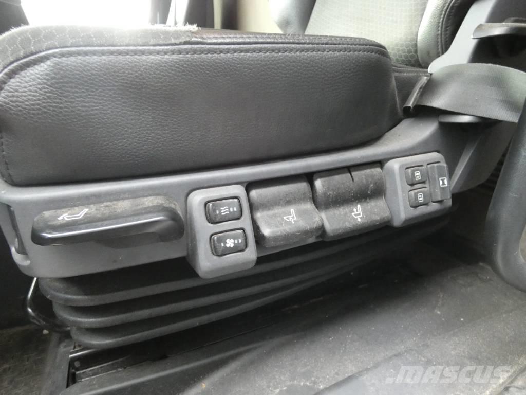 Scania P 250 Platformas/izkraušana no sāniem