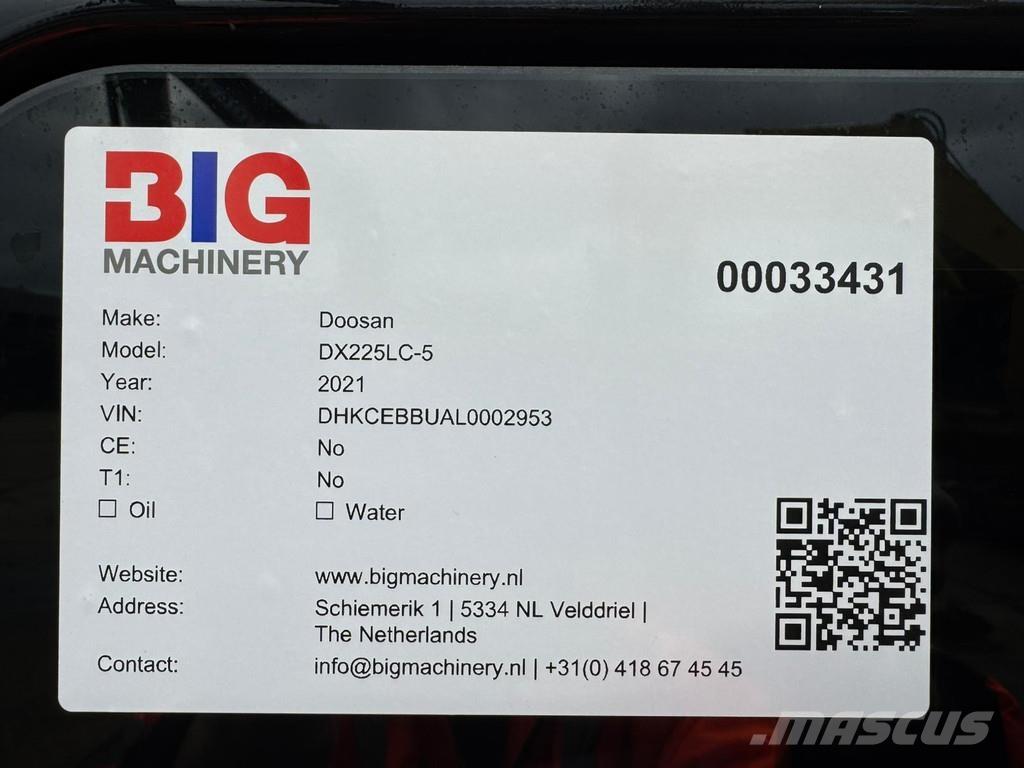 Doosan DX225LC-5 Kāpurķēžu ekskavatori