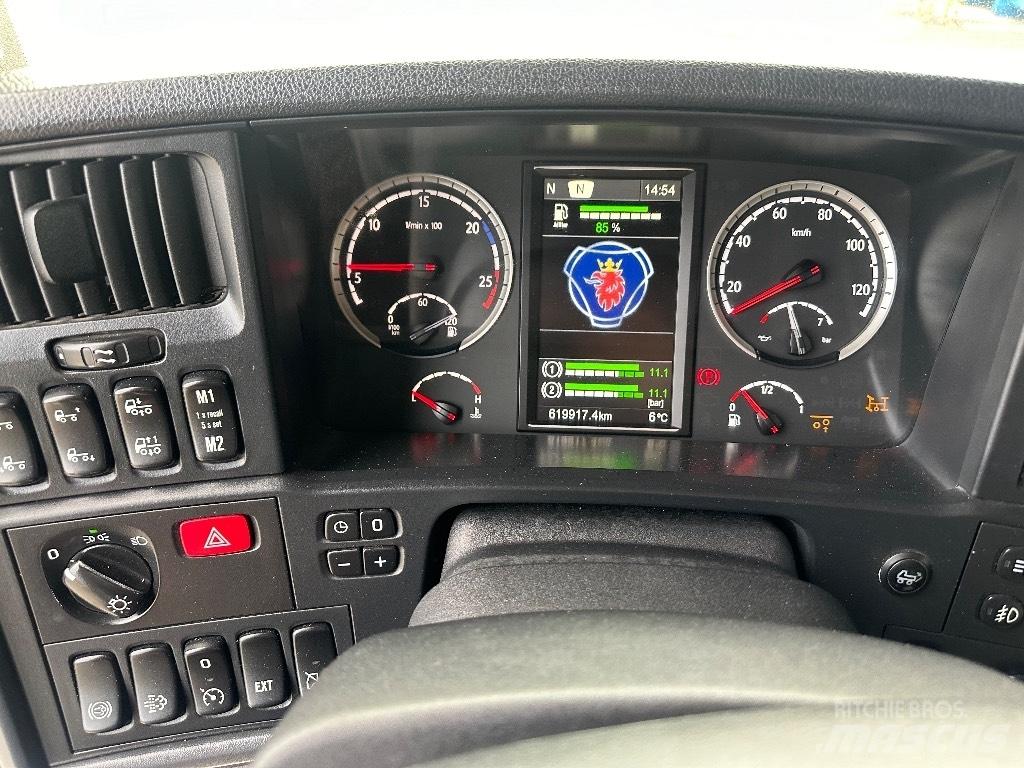 Scania R 450 6x2*4 Treileri ar āķi