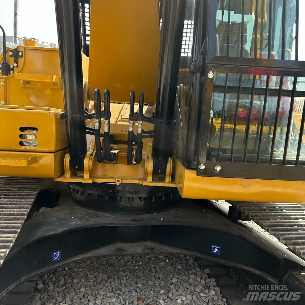 CAT 320 D Kāpurķēžu ekskavatori