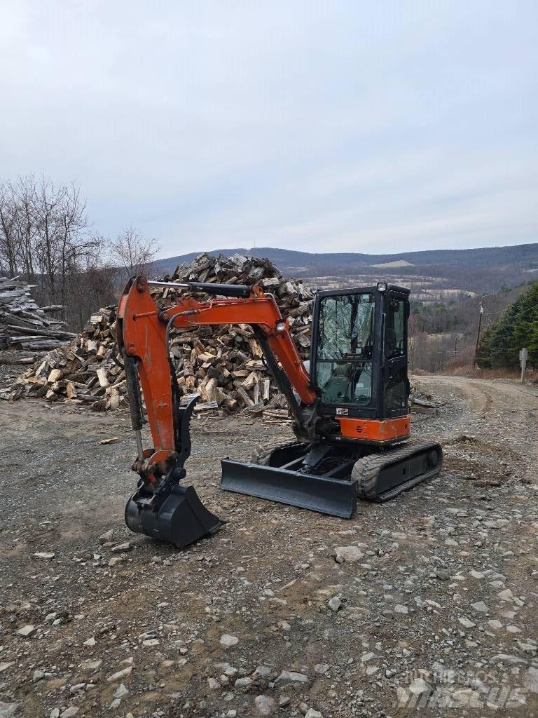 Hitachi ZX35 Mini ekskavatori < 7 t