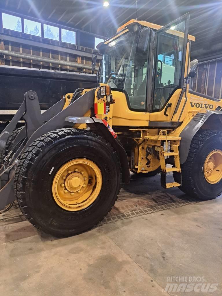 Volvo L 60 F Iekrāvēji uz riteņiem