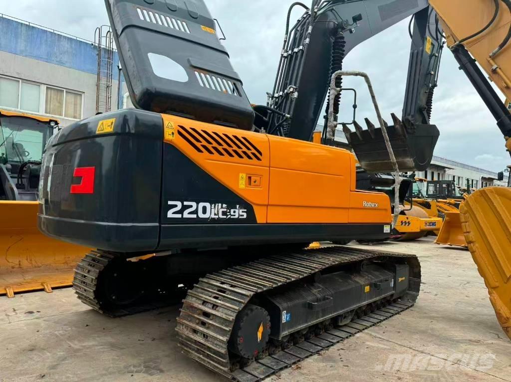 Hyundai R220LC-9S Vidēja lieluma ekskavatori 7 t - 12 t